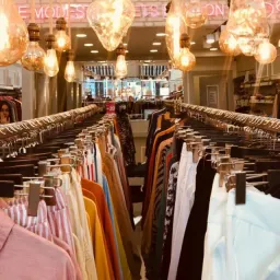 شعار أون لاين - اسطنبول -