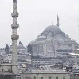 شعار تجمع اليمنيين في إسطنبول