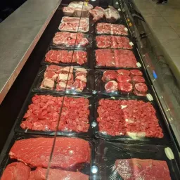 شعار لحوم طازجة ضاني وعجالي