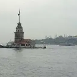 شعار تجمع اللبنانيين في اسطنبول