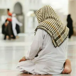 شعار التقرب إلى الله