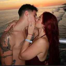 شعار قناة فيديوهات رومانسيه+18